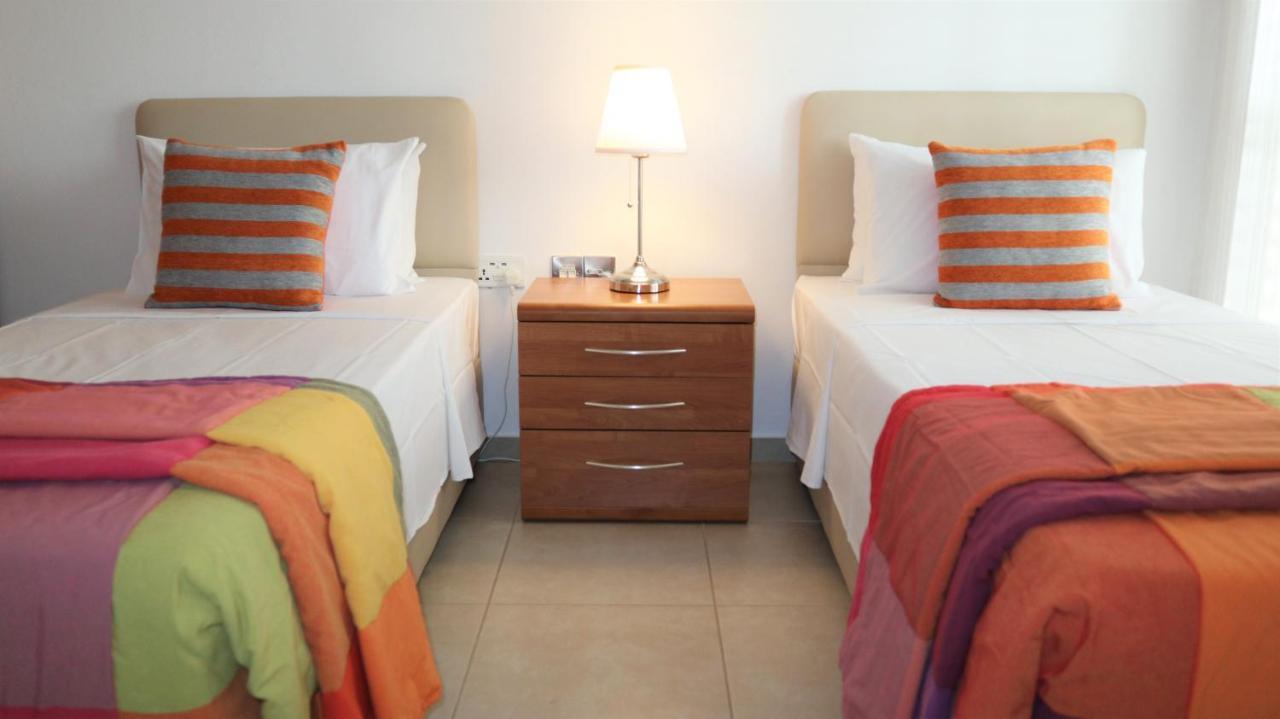 Chronas By Prestige Bookings Coral Bay Eksteriør billede