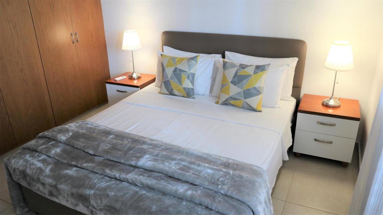 Chronas By Prestige Bookings Coral Bay Eksteriør billede